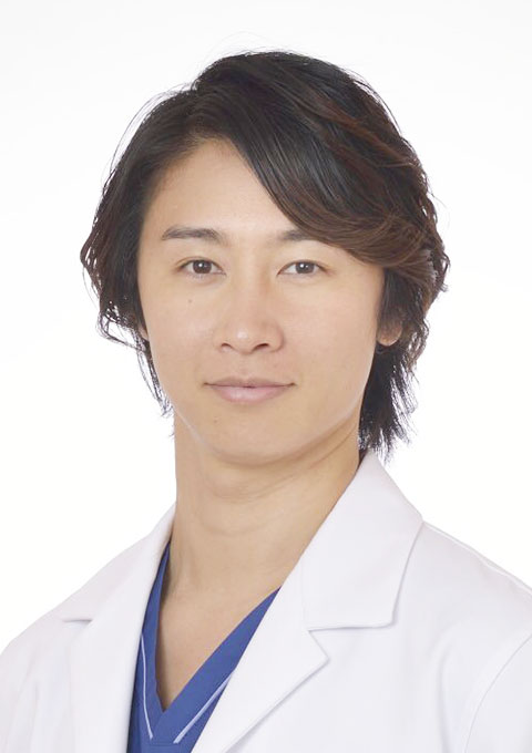 日本形成外科学会認定専門医 医師 前田 拓摩